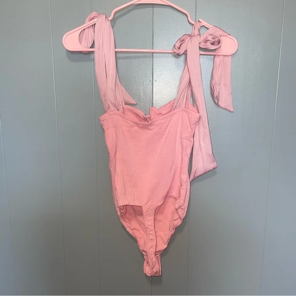 Free People Lola Tie Shoulder Light Pink Bodysuit XS